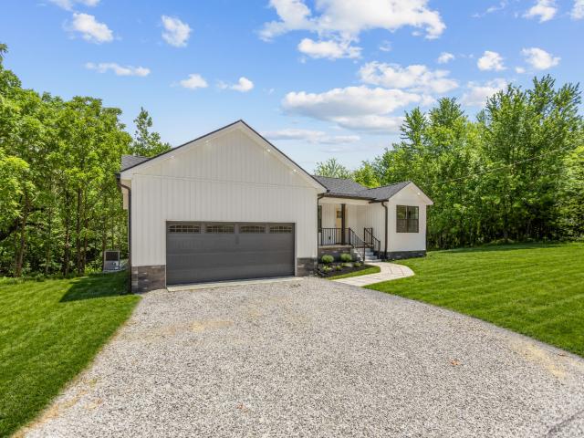 2060 Lockhart Town Rd