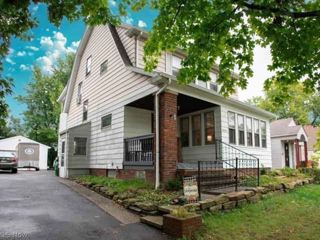 20615 E Ridgewood Ave, Warrensville Heights, OH 44122