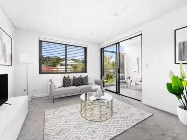 206/180 South Creek Road, WHEELER HEIGHTS Apartment for rent.