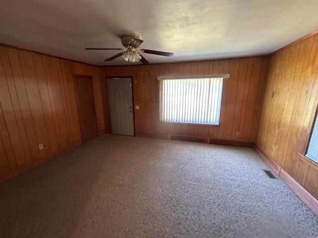 2062 N Hwy 16