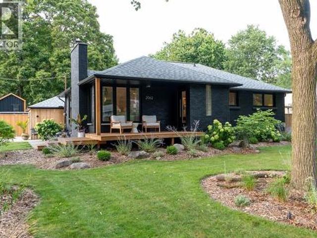 2062 Clarence Street, Sarnia, ON, N7X 1G6 house for sale | Listing ID 26019 | Royal LePage