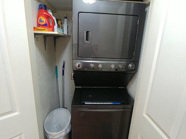 206 1/2 s main st