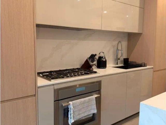 206 1342 JOHNSTON ROAD — 1 Bedroom