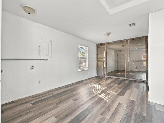 206 & 208 202 Pecan Street