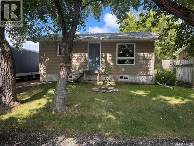 206 2Nd Street N, Wakaw, SK, S0K 4P0 house for sale | Listing ID SK045745 | Royal LePage