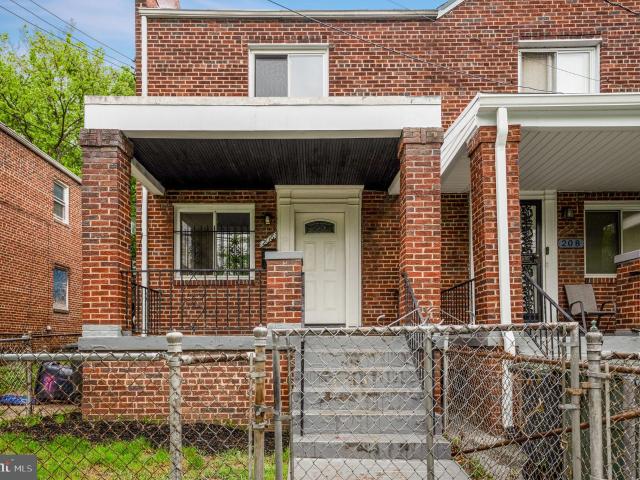 206 36th St SE, Washington, DC 20019 | MLS #DCDC2233