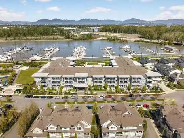206 5535 Admiral Way, Delta, BC, V4K 0E3 Single Family Prope.