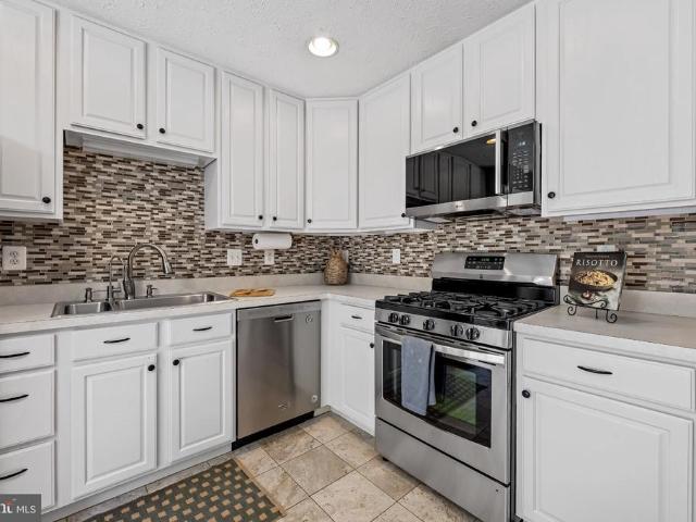 206 Colgate Drive