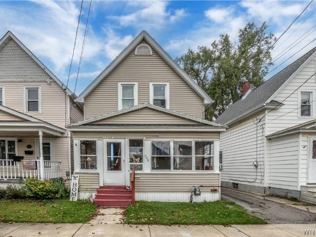 206 Calumet Street
