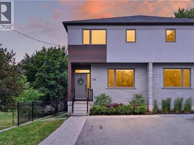 206 Canada Street, Hamilton, ON, L8P 1P6 house for sale | Listing ID 40851 | Royal LePage
