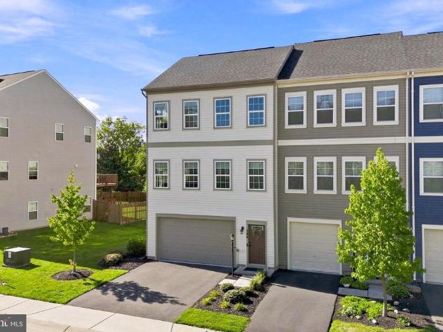 206 Crofton Court