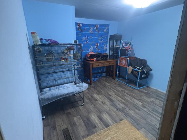 206 Ben Henry Rd