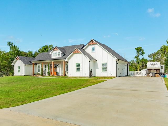 206 Black Oak Dr