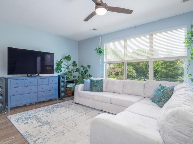206 Bridge Mill Dr