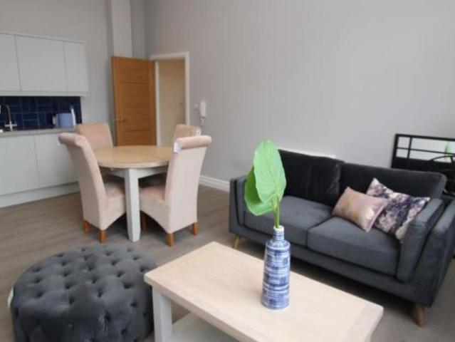 206 Derby Road, Nottingham, NG7