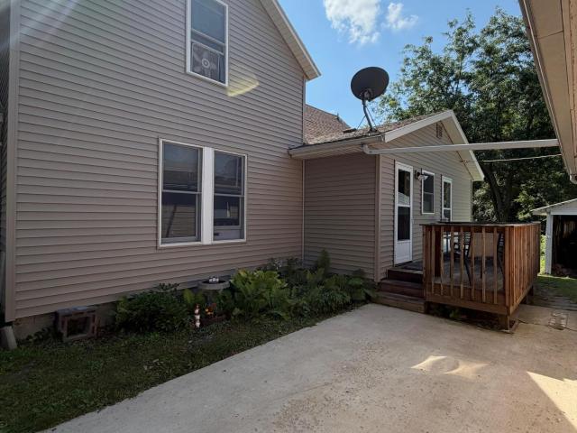 206 E 2nd Street