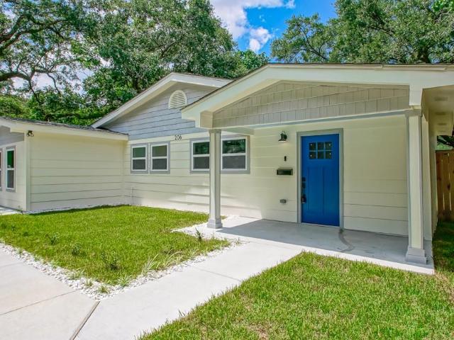206 Fairfax Place
