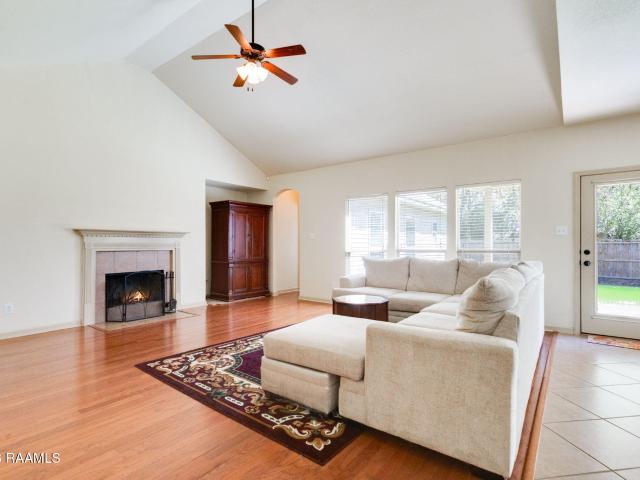 206 Fieldview Dr, Carencro, LA 70520 | MLS #RA2600002