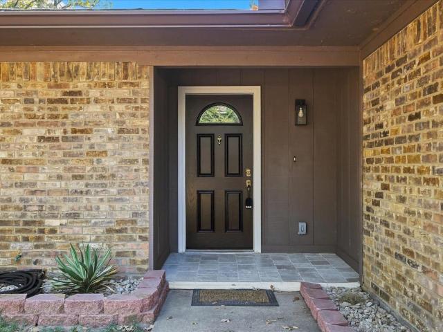 206 Hickory Lane