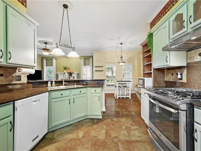 206 Lei Lani Avenue