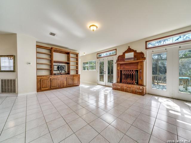 206 Mesquite Trl