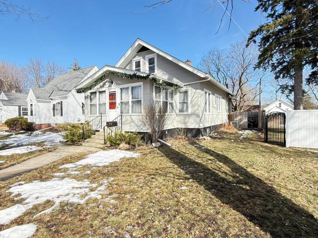 206 N 9th Street