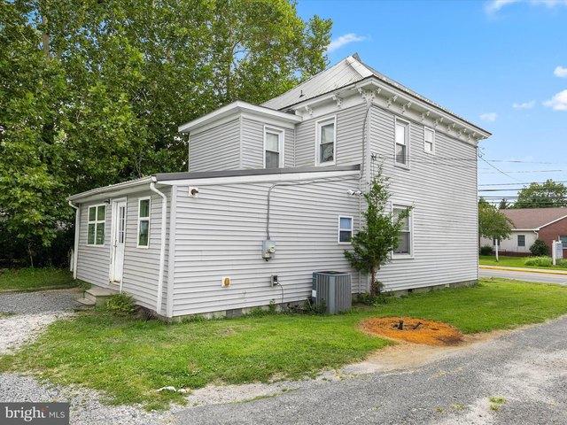 206 N Bedford St, Georgetown, DE 19947