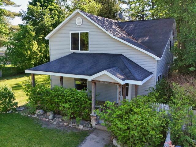 206 N Maple Street