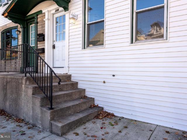 206 S 9Th Street