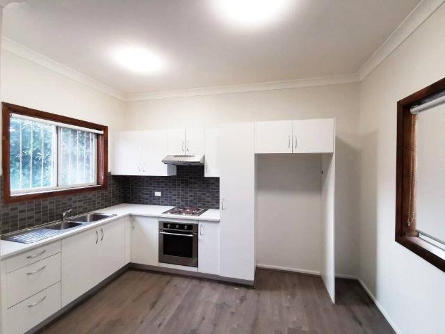 206 Slade Road, BARDWELL PARK NSW 2207
