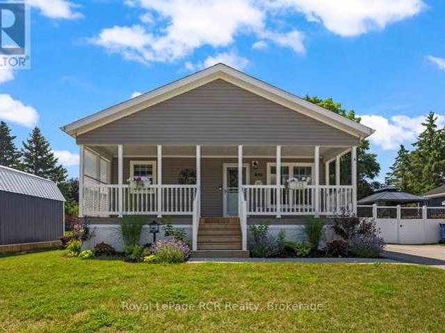 206 Spruce Drive, West Grey, ON, N4N 3B8 house for sale | Listing ID X13554 | Royal LePage