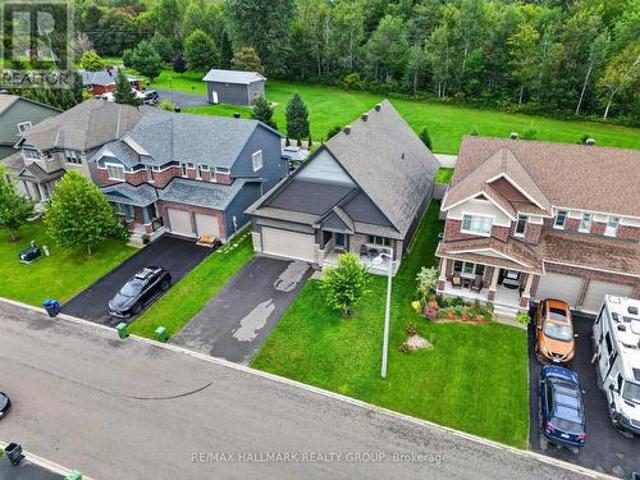 206 Pioneer Road, Russell, ON, K4R 0E1 house for sale | Listing ID X13798 | Royal LePage