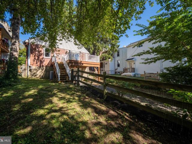 206 Price Street