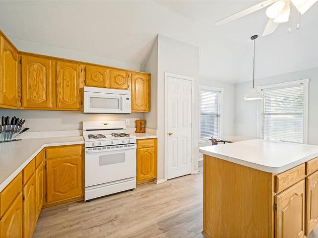 206 Ridge View Court
