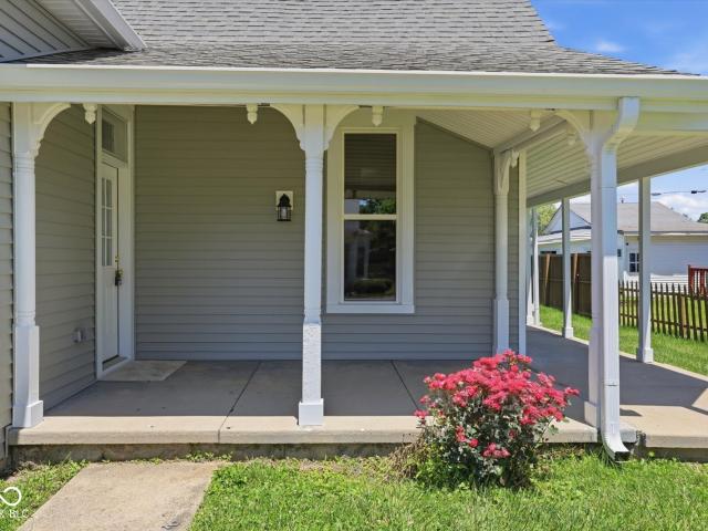 206 W Walnut Street