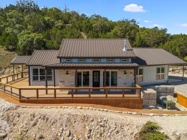 206 Valley Rd