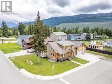 2074 Golden Eagle Drive, Sparwood, BC, V0B 2G2 house for sal.