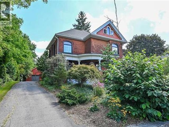 2074 Governors Road, Ancaster, ON, L0R 1J0 house for sale | Listing ID 40857 | Royal LePage
