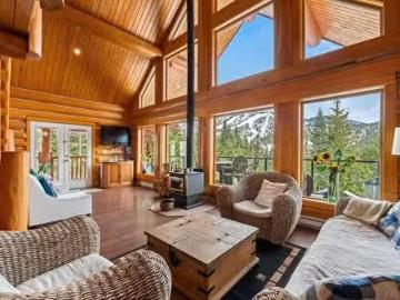 20758 Edelweiss Drive, Mission, BC, V0M 1A1 house for sale.