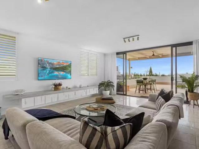 2077/1 Ocean Street, Burleigh Heads, QLD 4220 Apartment for.