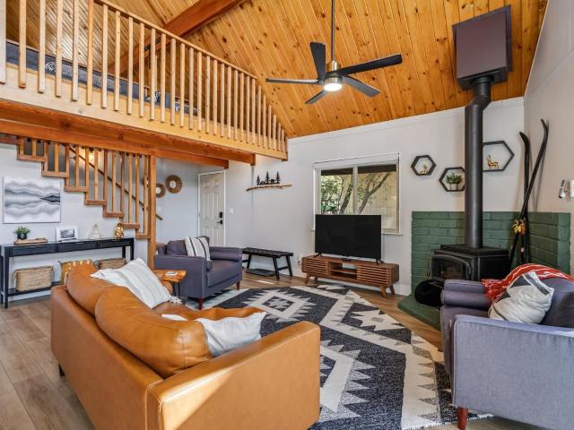 20779 Point View Dr, Groveland, US, CA