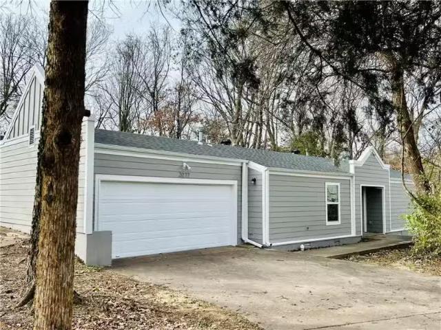 2077 N KANTZ LN, FAYETTEVILLE, AR 72703