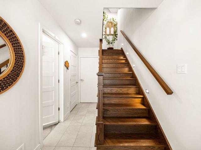 2070 Rue Phil Goyette