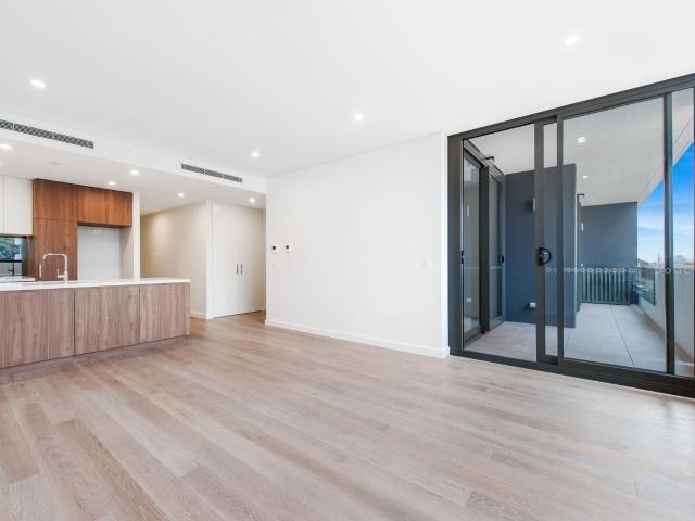 207/36 Oxford Street, Epping | Village Property