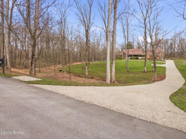 2073 Clear Creek Dr