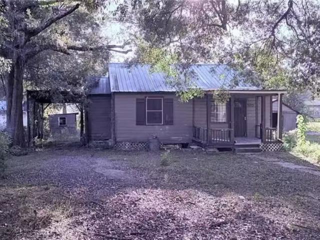 2073 FOSTER LN, MOBILE, AL 36605