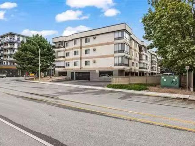 207 1610 Gordon Drive, Kelowna, BC, V1Y 3G9 Single Family Pr.