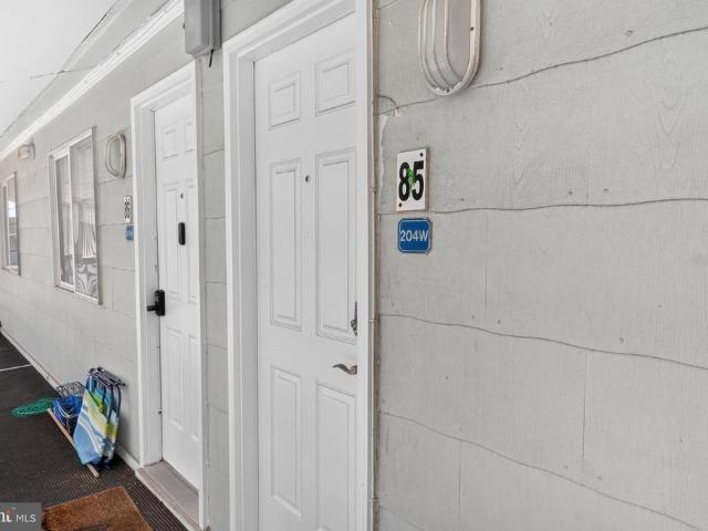207 8Th Street # 204W