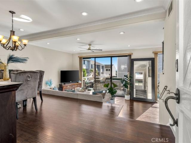 207 Columbia