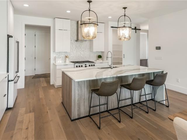 207 Charles Herrmann Way #207